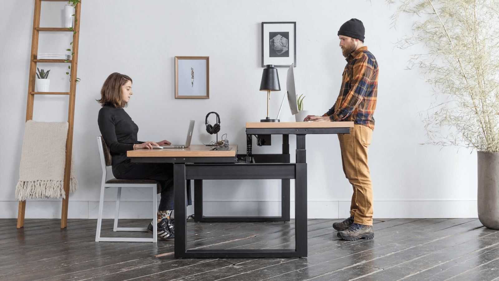 Ways to set your desk up for maximum productivity